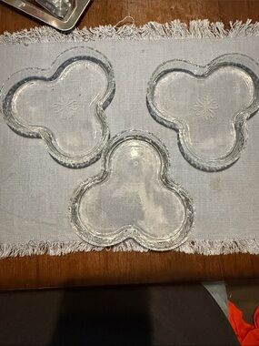 Set of 3 Clear Glass Avon Clover-Shaped Dishes
